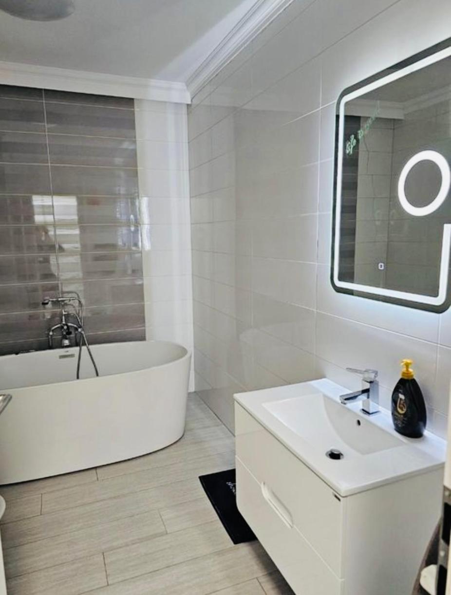 דירות בראשוב Segovia Apartament 2 מראה חיצוני תמונה